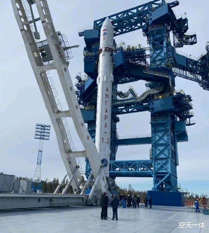 俄罗斯军事卫星坠落,关岛上空再入大气层烧毁,已经是第四颗了