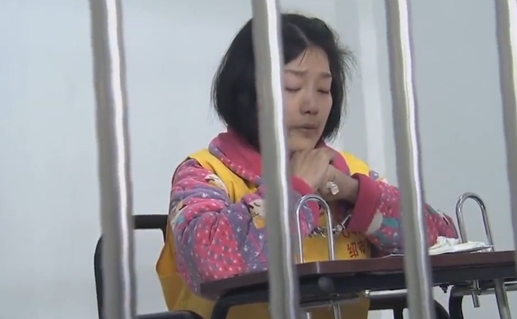2013:浙江富婆恋上有妇之夫,被骗一亿后自杀没死,却被判了死刑