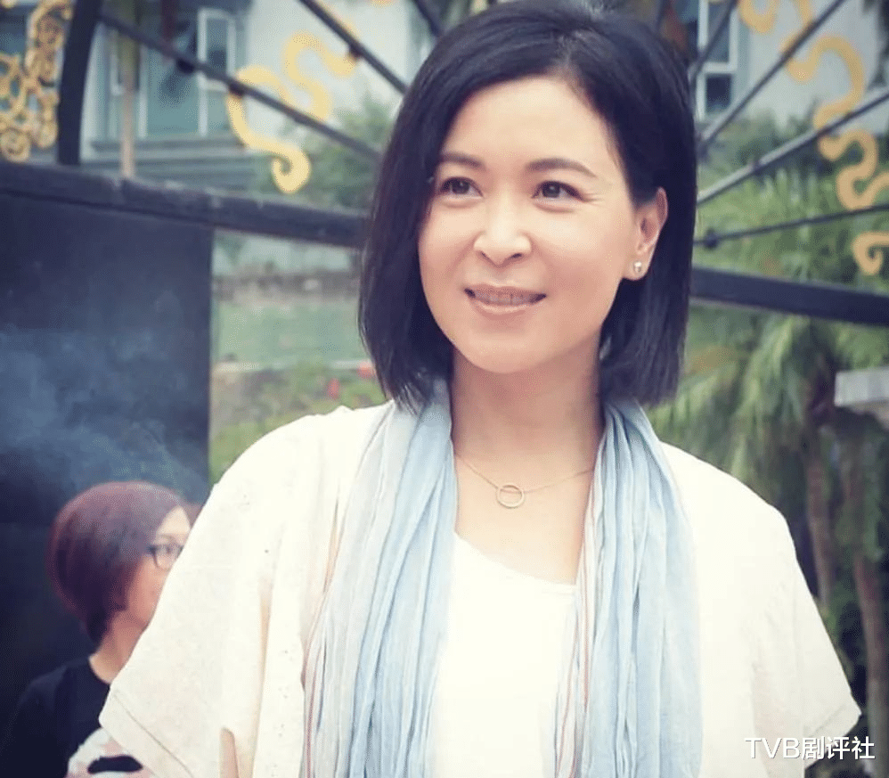 苏玉华|TVB女星苏玉华五年前决心离巢，自爆突然与老公结婚原因