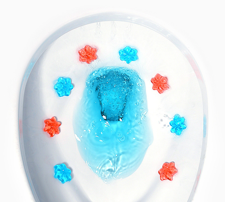 卫生间没窗户,臭味散不掉?不妨试试这么做,厕所干净无异味