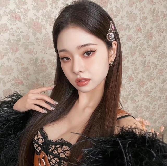 宋智雅|宋智雅被扒穿假货，与金智妮同款疑似高仿，网友真是火眼金睛