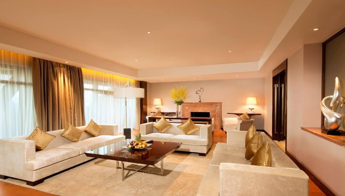 前台|总统套房一晚收费上万!跟普通房间区别多大,有何“隐藏服务”?