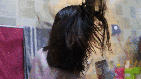 卢靖姗 洗完头发，“吹干”还是“自然干”？很多人都做错了，难怪头发油