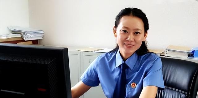 应届生|为什么很多穷人家的孩子不考公，或许不是因为穷，现实很“无奈”