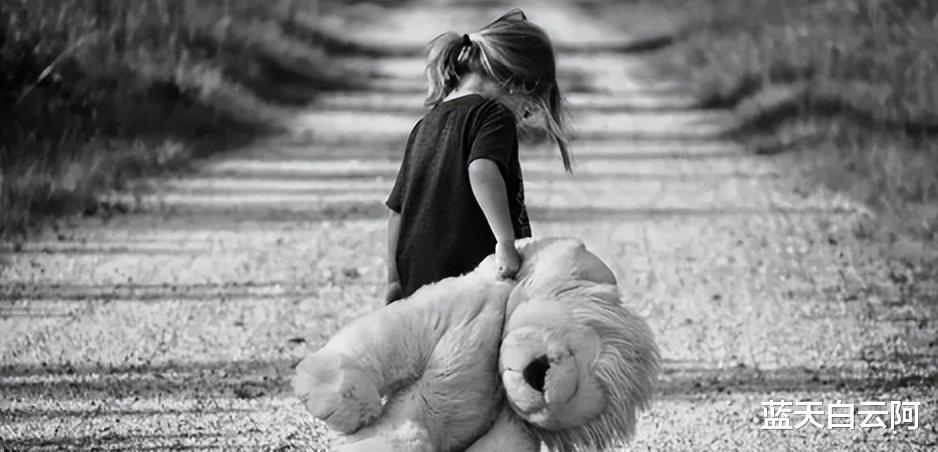 2020年,15岁女孩被“怀孕”,继母:她和哥哥的关系不一般