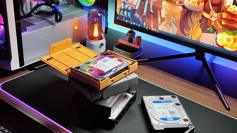 |如何正确地存放机械硬盘？从简易DIY到三防硬盘保护箱，一文读懂