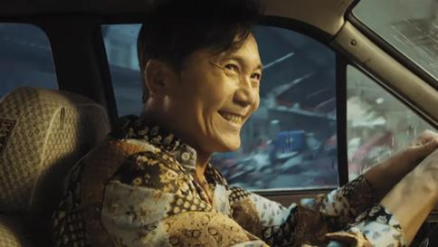 上映3小时热播第一，54岁邹兆龙一出手，就给国产片带来一部王炸