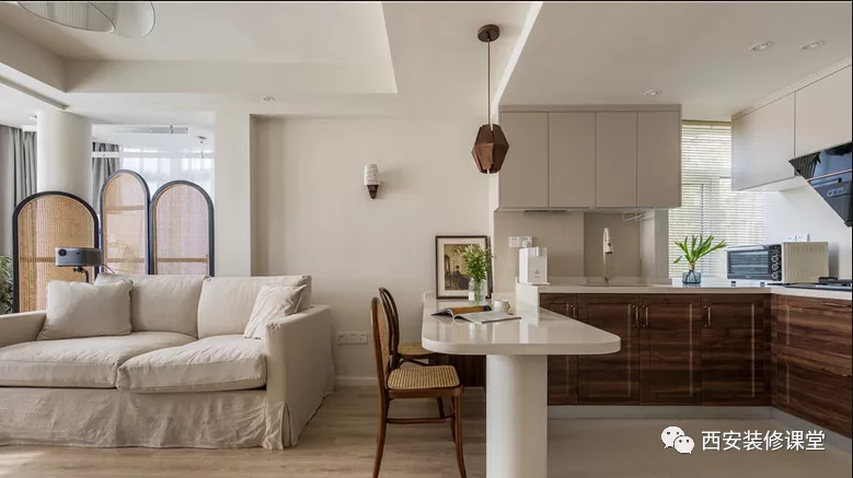 70㎡两室暗厅，改造暖色婚房