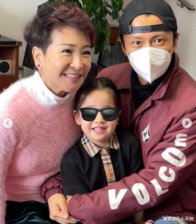 谢贤|谢霆锋全家新年聚会,谢婷婷带女儿见舅舅,86岁谢贤罕见出镜