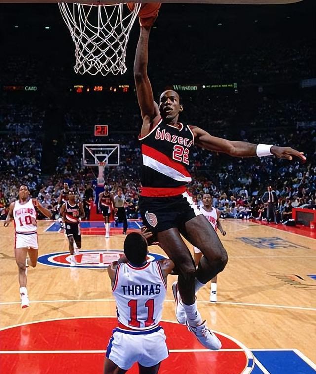 拉里·伯德|实力尚存却直接选择的10大球星!三人留下无冠的遗憾,伯德最霸气