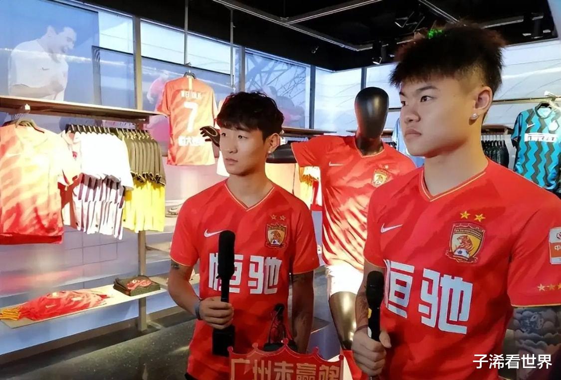 广州队|中午12点！上海媒体最新报道引爆争议，球迷吐槽：不愧是恒大队报