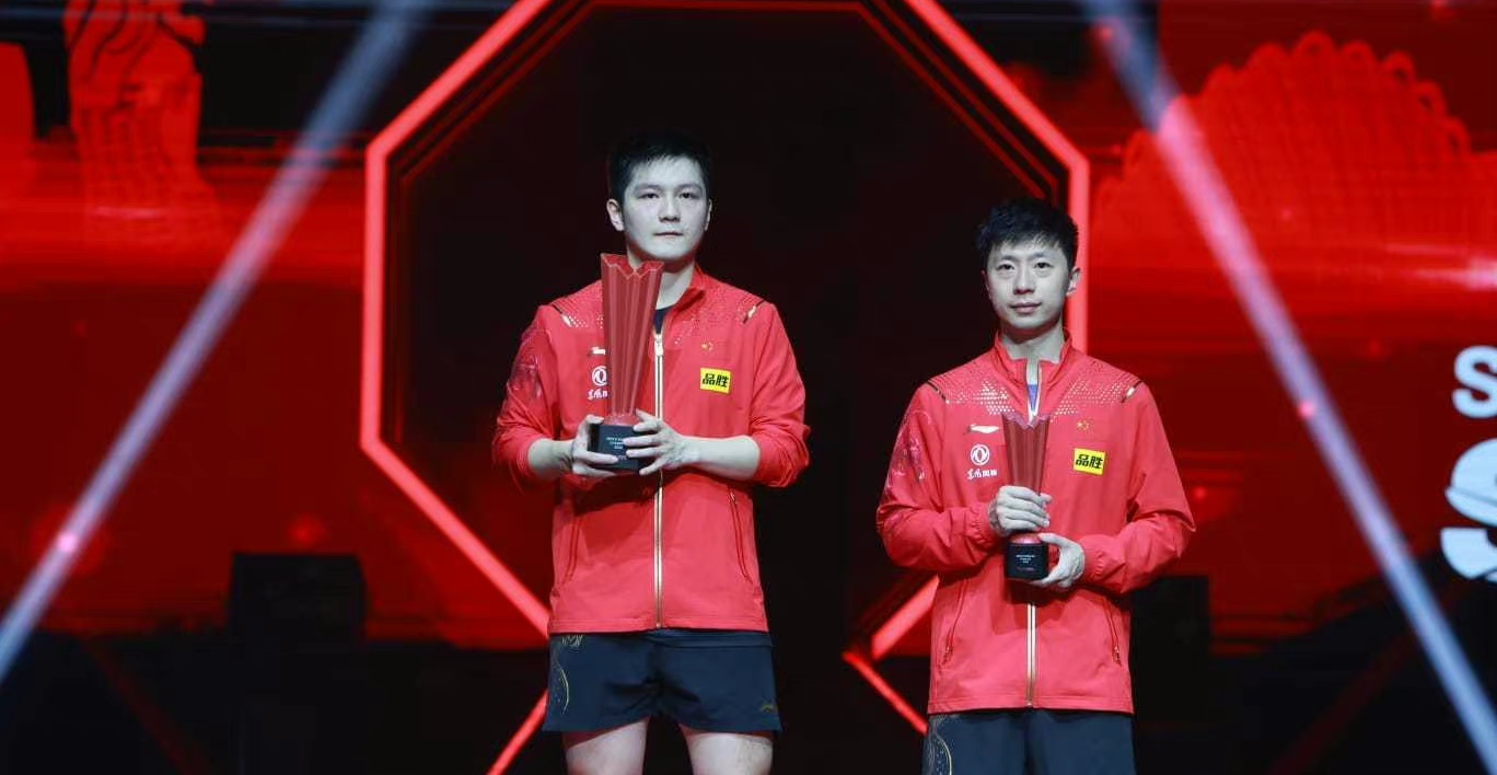 樊振东|樊振东为什么能够赢下马龙？邓亚萍道出缘由，人民日报祝贺