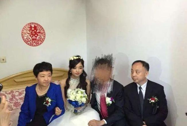 王冰冰|王冰冰被指知三当三，徐嘉余前女友发文控诉，昔日婚史被翻出