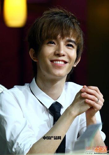 郭敬明|复制大王郭敬明人生之路惨遭滑铁卢