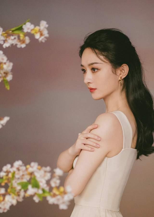 赵丽颖|中秋发福利了,赵丽颖晒出美照,被赞端庄优雅