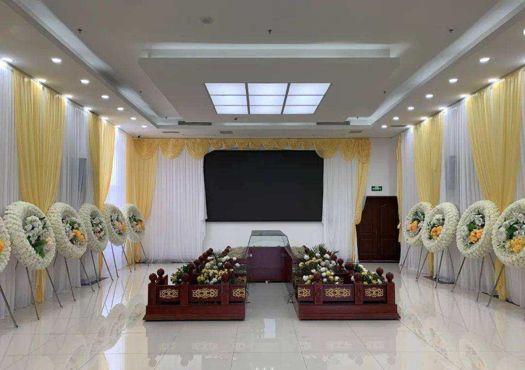 招聘|殡仪馆面向社会招人，有员工分享自己的薪资，有没有让你心动？