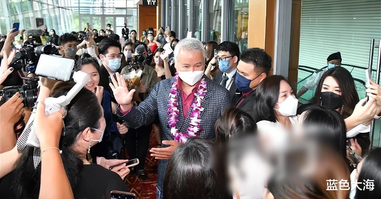 韩红|一场地震,成了娱乐圈明星的\照妖镜\,谁真慈善谁假好心一目了然