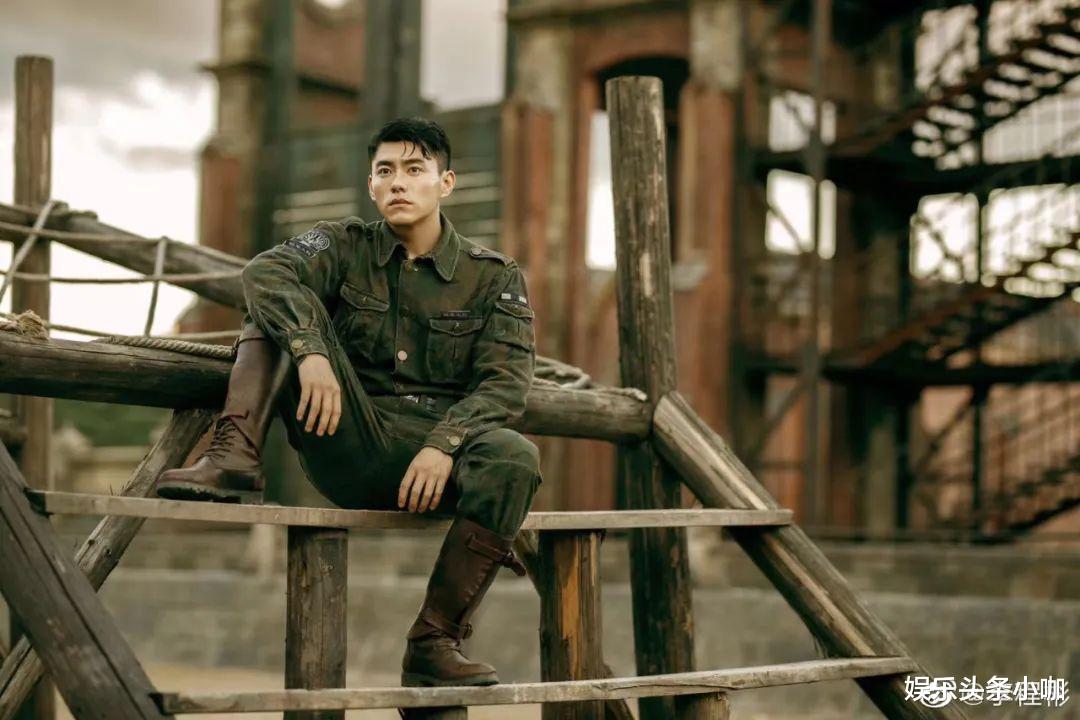 白子画|热搜爆了！国民小花翻车，高调追丑男？