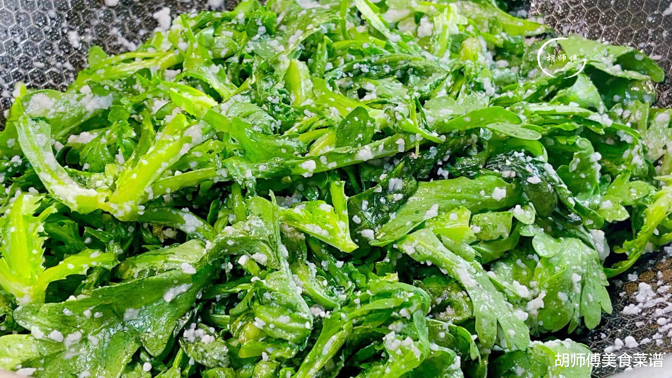 大量上市！2元1斤的“长寿菜”，清肠降压又助眠，冬天吃它胜补药
