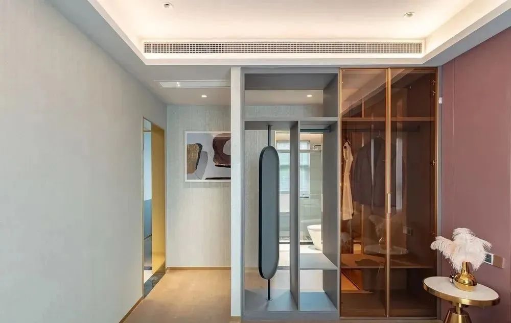 118㎡高颜值美式三居,硬包电视墙设计,低调又有品味!