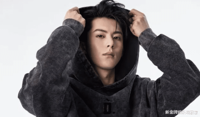 王鹤棣|王鹤棣做潮牌,GAI白鹿李一桐穿出街,明星觉得好看,粉丝觉得贵