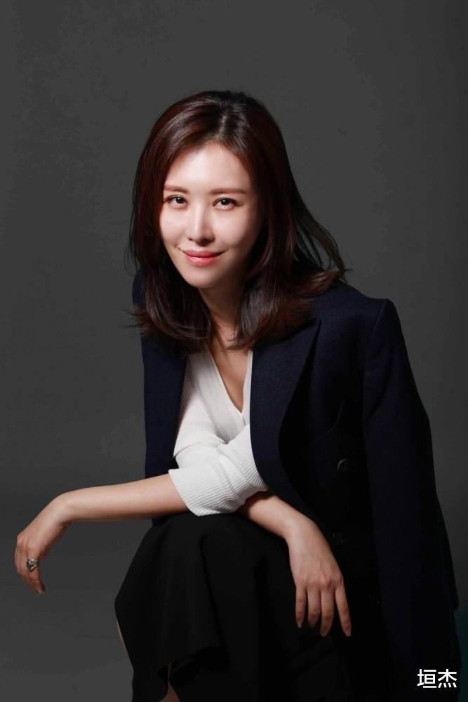 田朴珺|“野心上位”田朴珺:干掉名门原配,嫁王石逆袭,手段不输邓文迪