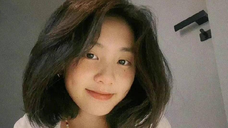 穿衣搭配 黄多多太好看了！小小年纪就很有气质，仿佛跟妈妈共用一张脸