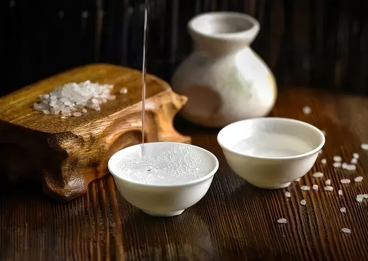 中秋节送酒,牢记“3送3不送”,不丢老传统,长辈看了才高兴