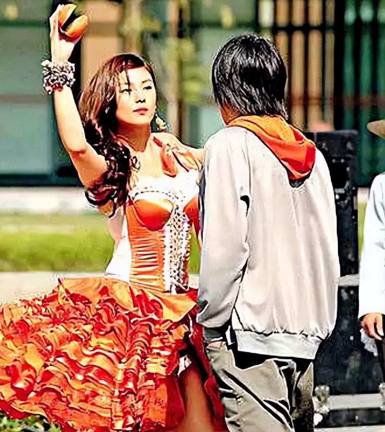 金晨|张雨绮19岁照片扒出,没有滤镜下颜值成这样,网友:很清纯!