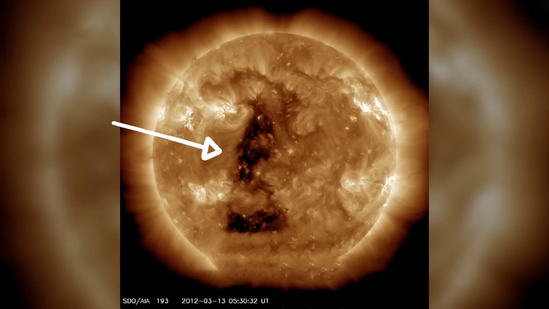 太阳表面巨型三角阴影，采集太阳物质的技术来源第三宇宙？