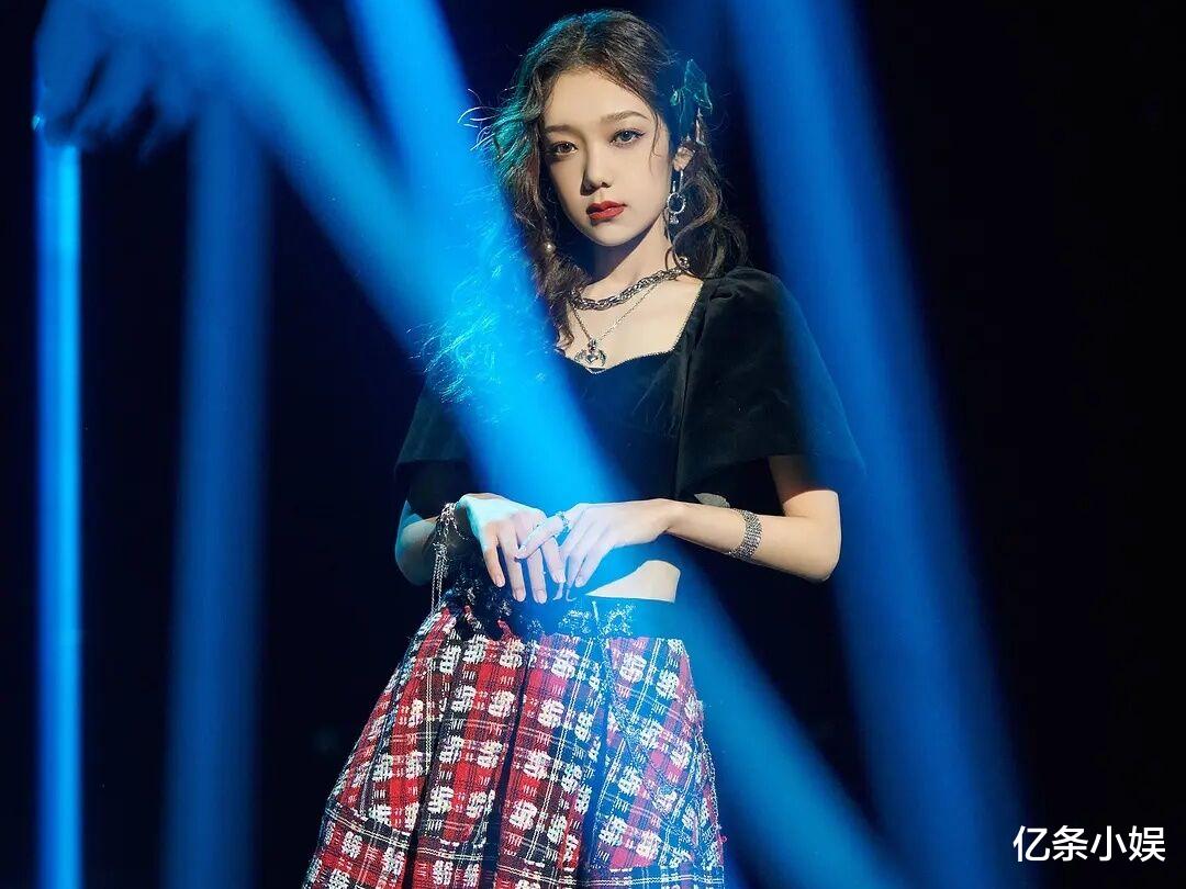 c位|演员才是爱豆的归宿?硬糖少女C位希林娜依高,却选择了另一条路