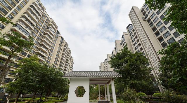 商品房|去年我们卖了1700万套房,但只出生了1062万人