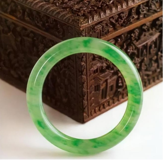 翡翠|金丝种,对于翡翠小白的你,是不是很陌生?