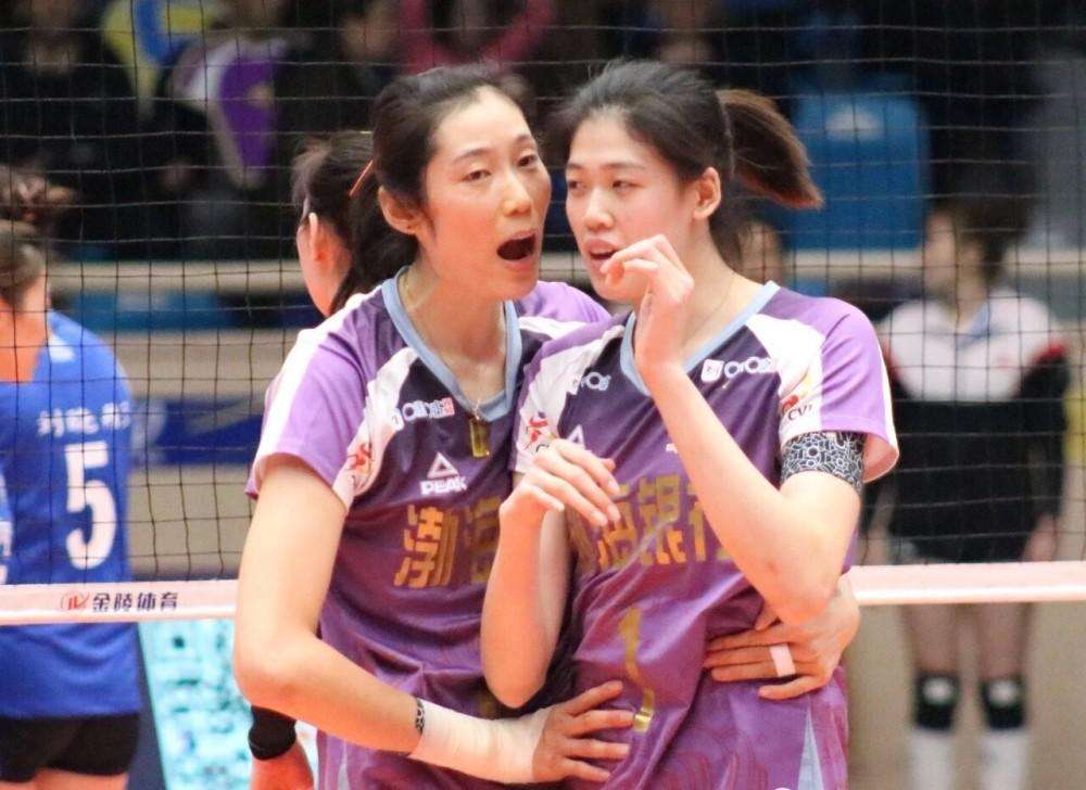 凯里·欧文|朱婷一姐位置不保？天津女排15岁小将一鸣惊人，22岁将成女排队长