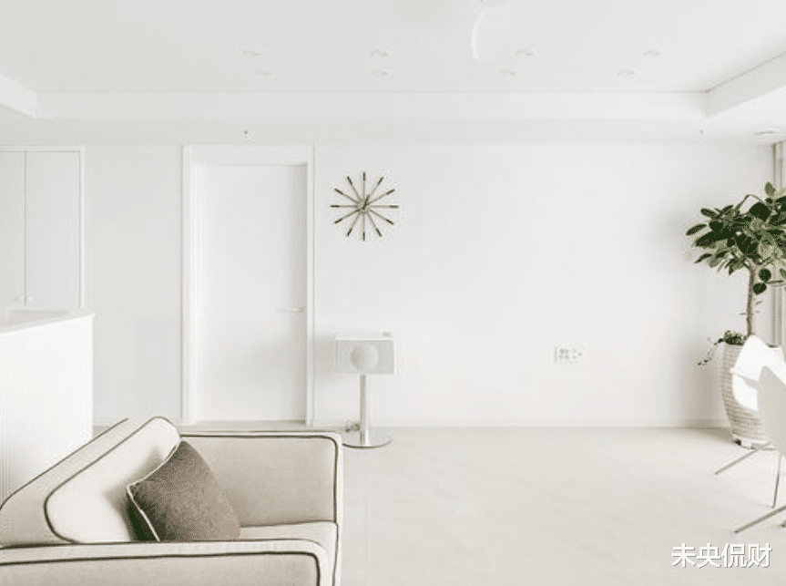 女白领靠“断舍离”火上央视,家中仅6件家具,每月消费300元