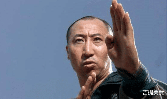 赵本山|赵本山弟子因55块钱，过ETC被收费杆砸中，43岁命丧黄泉