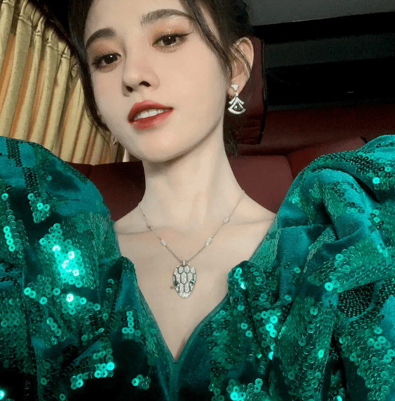 娱乐圈|全身涂白、硅胶鼻、非人细腰,娱乐圈5大畸形审美,毁掉了多少人