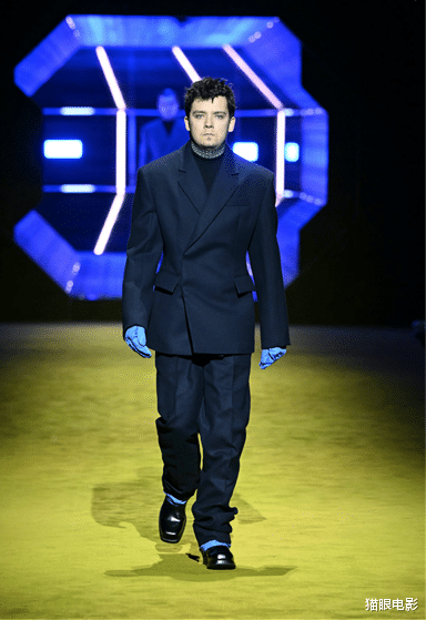 琵琶|安德的游戏男主走秀，脸圆了一圈难掩疲态，网友：一胖毁所有