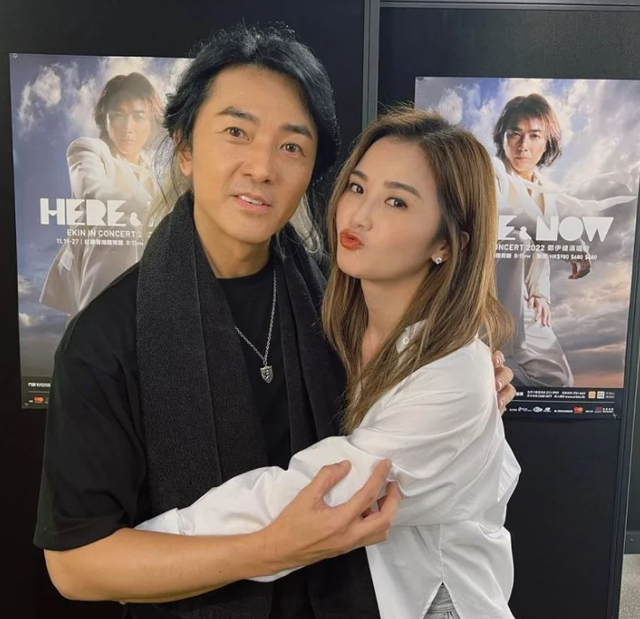 郑伊健|郑伊健开演唱会，舒淇携老公冯德伦现身支持