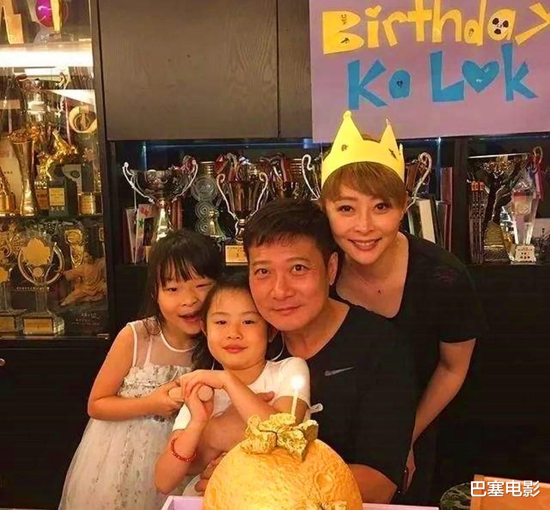 与君初相识·恰似故人归|同母不同命,都在娱乐圈里混,差别咋这么大?