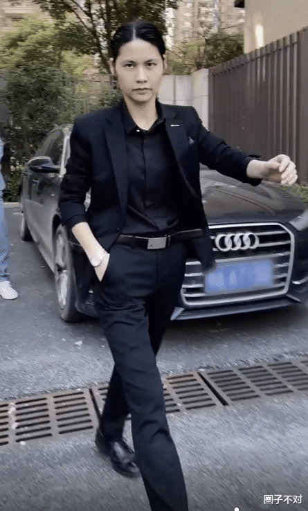 广西夫妇:女子模仿“婚后老公”爆红,网友:叫你模仿没让你超越