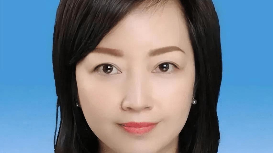 是谁在凌晨2点动了成都女副区长的手机？