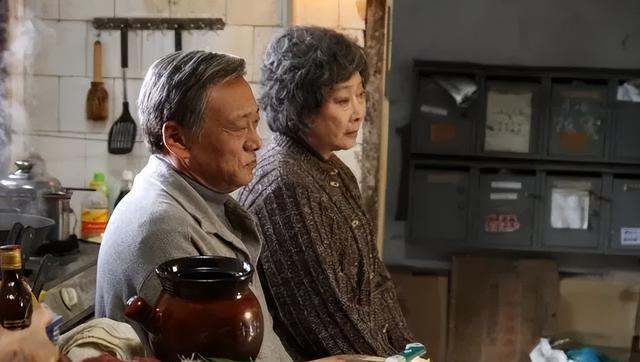 考研|“新型啃老”正在蔓延?父母“蒙在鼓里”,还经常炫耀子女有出息