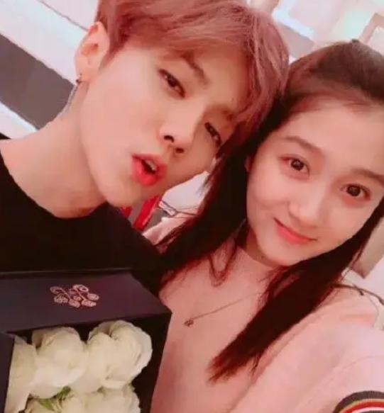 鹿晗|曝鹿晗买儿童安全椅!疑似与关晓彤准备生娃,“馒头”现身打假