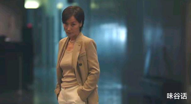 金荷娜|三个女人,两场暗斗,《超高跟》第5集:金荷娜剧中实属工具人