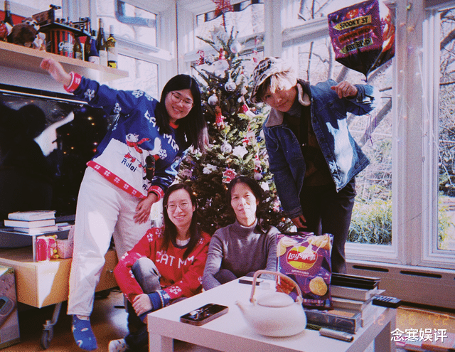 许飞|许飞在美国过圣诞节,因微博定位显示在白宫,引发了不小的争议