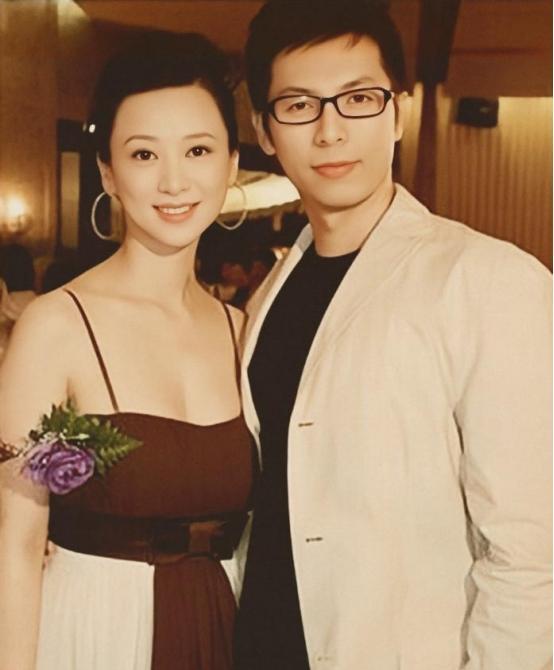 翁虹|翁虹：嫁小3岁健身管理师，结婚15年无绯闻，女儿比她还漂亮