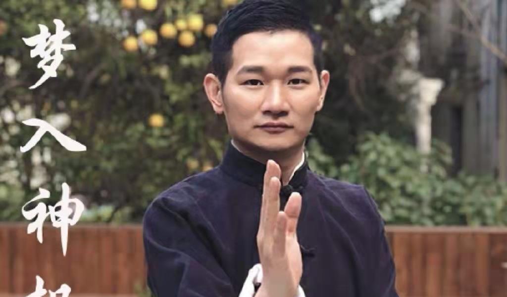 漫画|梦入神机雄起,一月内两部动漫作品定档,斗破斗罗要谢幕了吗?