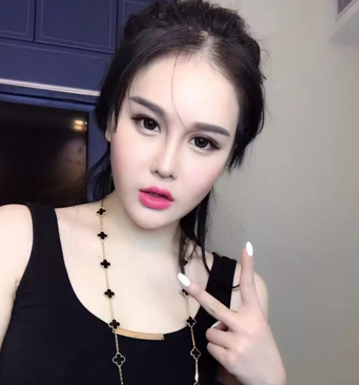 奢侈!赵本山女儿装修婚房:衣帽间花了1000万,电竞室花了500万