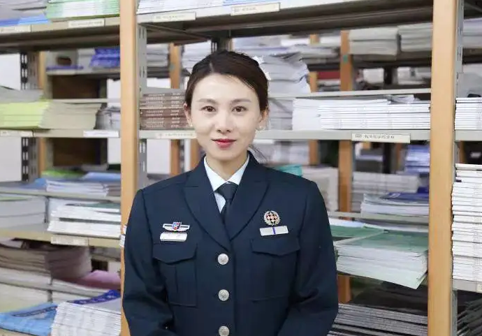 文职|2022年军队文职招聘再“遇冷”,月薪过万也无人问津,原因真现实